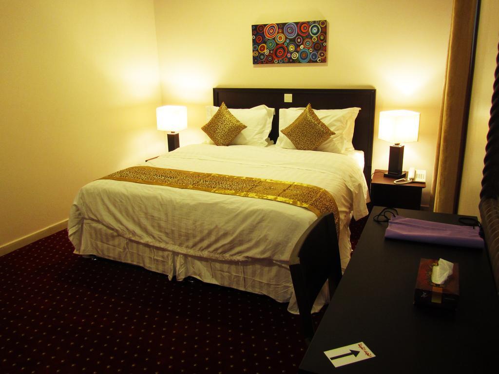 JW Inn Hotel Nadinah Kamer foto