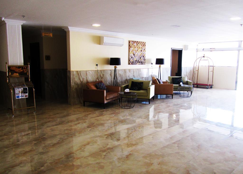 JW Inn Hotel Nadinah Buitenkant foto