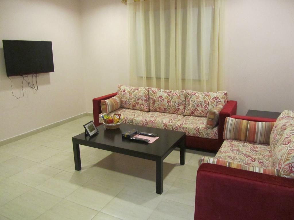 JW Inn Hotel Nadinah Buitenkant foto