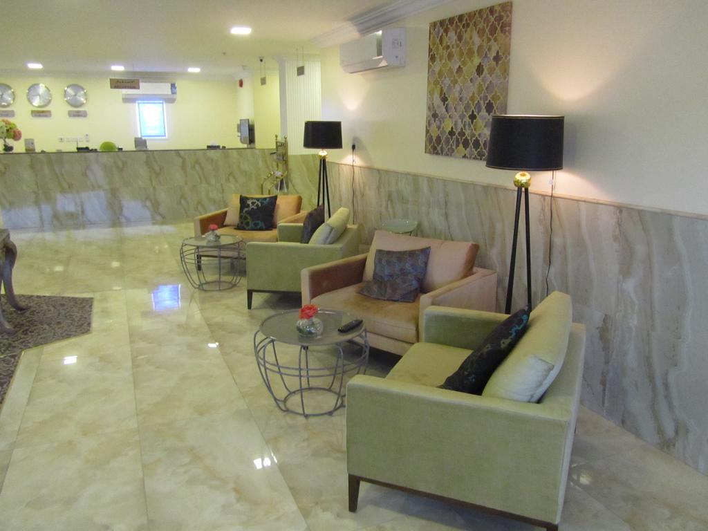 JW Inn Hotel Nadinah Buitenkant foto