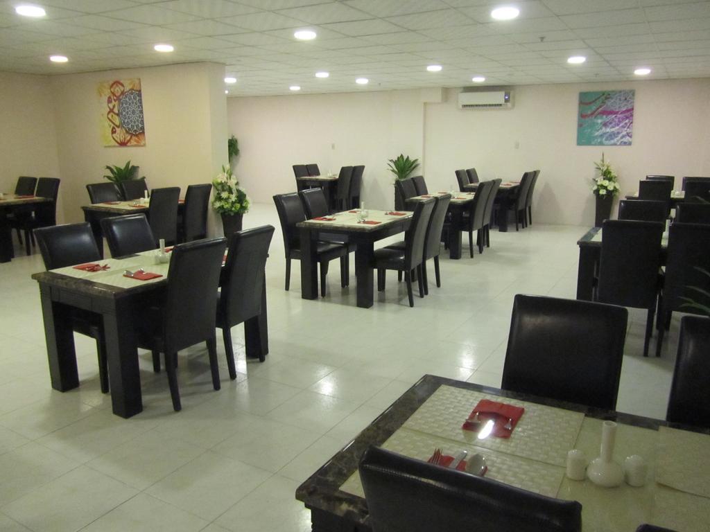 JW Inn Hotel Nadinah Buitenkant foto